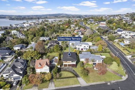 Photo of property in 3 Sea View Terrace, Cockle Bay, Auckland, 2014