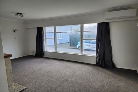 Photo of property in 303 Waiwhetu Road, Fairfield, Lower Hutt, 5011