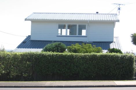 Photo of property in 2/169 Mokoia Road, Birkenhead, Auckland, 0626