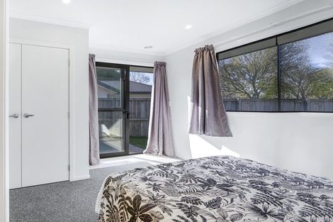 Photo of property in 2/23 Montgomery Crescent, Bader, Hamilton, 3206