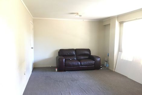 Photo of property in 34 Tudor Road, Henderson, Auckland, 0610