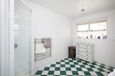 Photo of property in 402 Featherston Street, Palmerston North, 4414