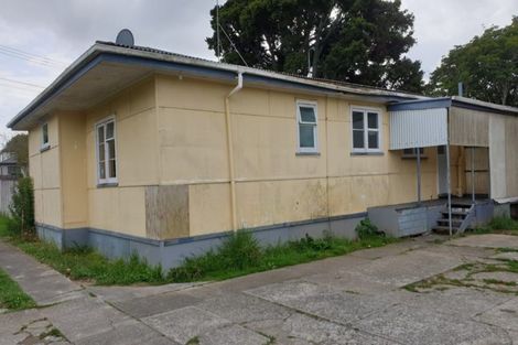 Photo of property in 16 Gifford Road, Papatoetoe, Auckland, 2025