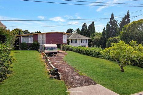 Photo of property in 6 Alwyn Avenue, Te Atatu South, Auckland, 0610