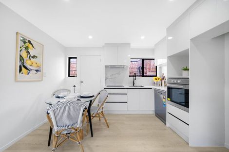 Photo of property in 2/64 Weymouth Road, Manurewa, Auckland, 2102