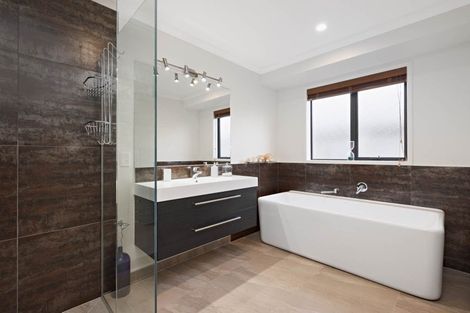 Photo of property in 10 Sophora Place, Papamoa Beach, Papamoa, 3118