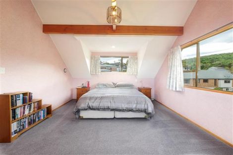 Photo of property in 11 Colquhoun Street, Glenross, Dunedin, 9011