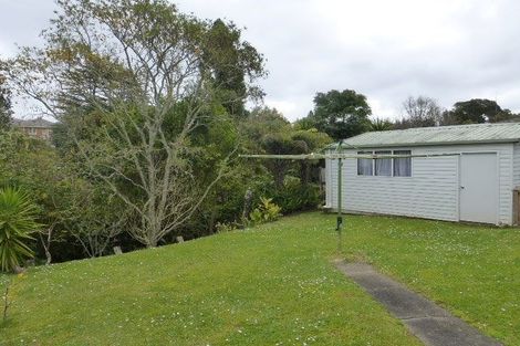 Photo of property in 36 Maui Pomare Street, Blockhouse Bay, Auckland, 0600