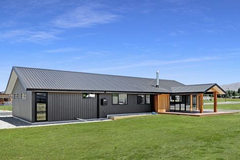 Photo of property in 10 Jack Adamson Drive, Twizel, 7901