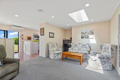 Photo of property in 4a Begonia Way, Greerton, Tauranga, 3112