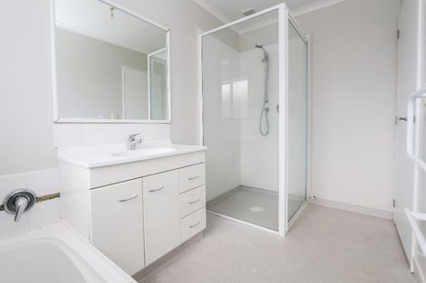 Photo of property in 183 Old Farm Road, Hamilton East, Hamilton, 3216