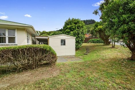 Photo of property in 57 Franklyn Road, Tawa, Wellington, 5028