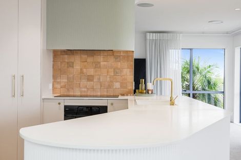 Photo of property in 36 Kath Hopper Drive, Orewa, 0931