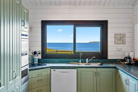 Photo of property in 14 Penguin Street, Leigh, Warkworth, 0985