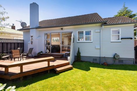 Photo of property in 14 Newcastle Terrace, Mount Albert, Auckland, 1025