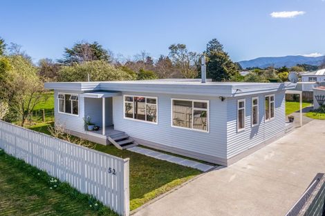 Photo of property in 52 Kempton Street, Greytown, 5712