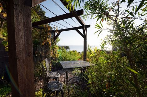 Photo of property in 8 Ngarimu Heights Row, Ngarimu Bay, Thames, 3575