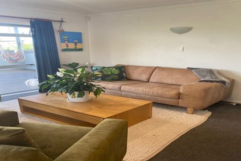 Photo of property in 1/32 Hellyers Street, Birkdale, Auckland, 0626