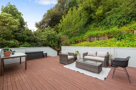 Photo of property in 15 Kowhai Street, Eastbourne, Lower Hutt, 5013