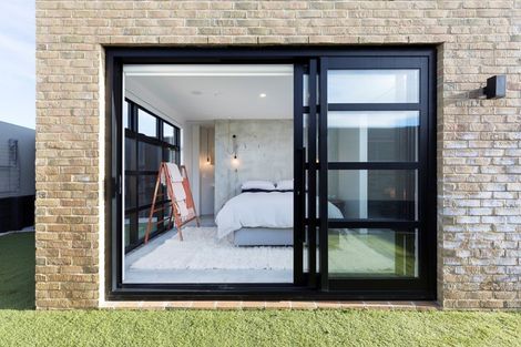 Photo of property in 212 Marine Parade, Mount Maunganui, 3116