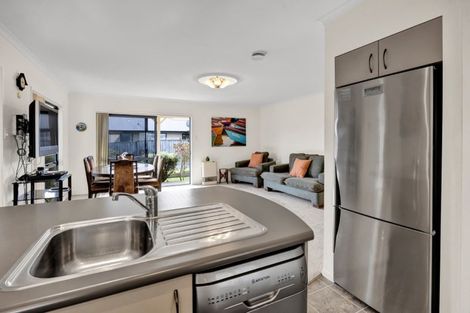 Photo of property in 106 Smart Road, Glen Avon, New Plymouth, 4312