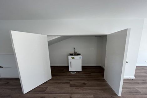 Photo of property in 11a Welby Place, Mangere, Auckland, 2022