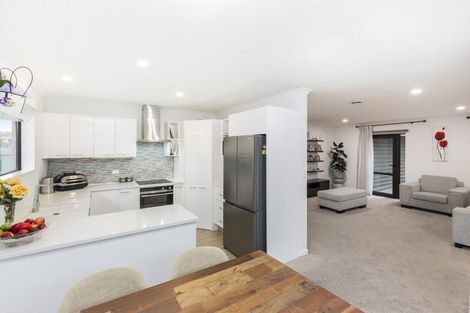 Photo of property in 2/17 Cunningham Place, Halswell, Christchurch, 8025