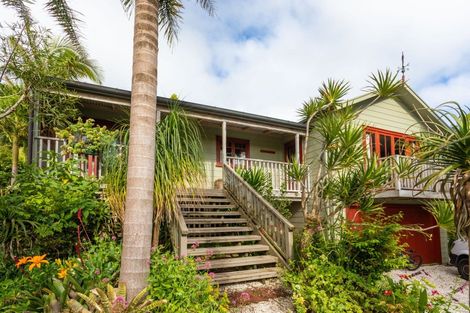 Photo of property in 19 Grange Road, Hahei, Whitianga, 3591