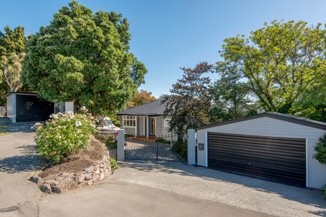 Photo of property in 16 Huntsbury Avenue, Huntsbury, Christchurch, 8022