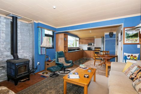 Photo of property in 16 Duke Street, Albury, Cave, 7984