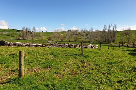 Photo of property in 42 Jumna Road, Maungaturoto, 0587