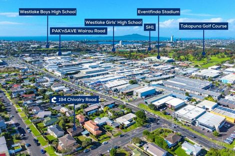 Photo of property in 194 Chivalry Road, Glenfield, Auckland, 0629