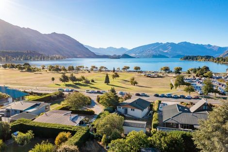 Photo of property in 98 Brownston Street, Wanaka, 9305