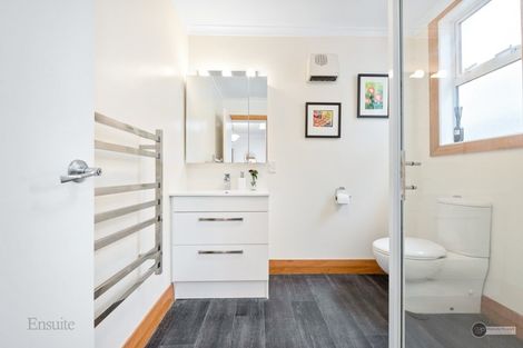 Photo of property in 24 South Street, Petone, Lower Hutt, 5012