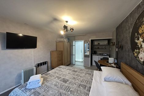 Photo of property in Avon Flats, 4/217 The Terrace, Wellington Central, Wellington, 6011