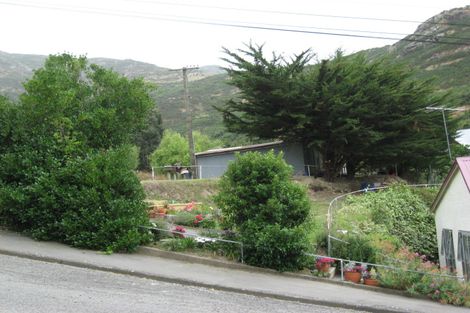 Photo of property in 46 Voelas Road, Lyttelton, 8082
