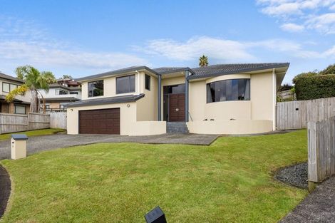 Photo of property in 51 Hogarth Rise, West Harbour, Auckland, 0618