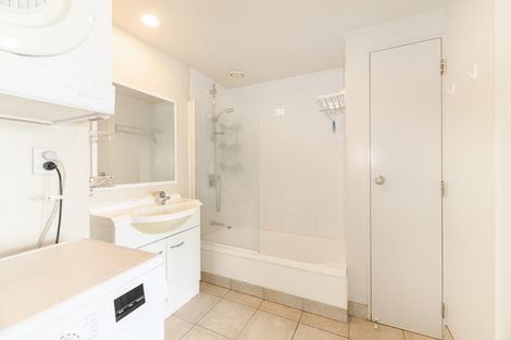 Photo of property in 3i/10 Crown Lynn Place, New Lynn, Auckland, 0600