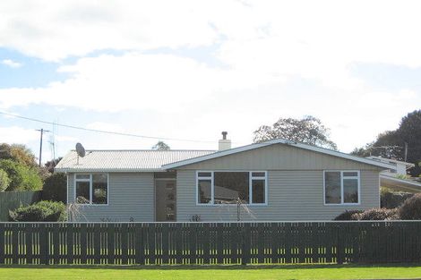 Photo of property in 72 Pukepapa Road, Marton, 4710
