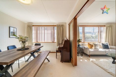 Photo of property in 6 Foster Street, Taita, Lower Hutt, 5011