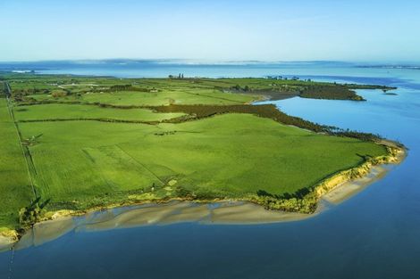 Photo of property in 102 Aulyn Drive, Karaka, Papakura, 2580