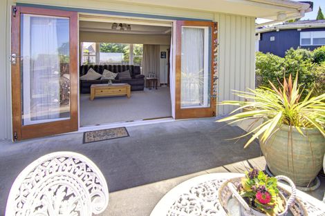 Photo of property in 1 Rata Place, Lansdowne, Masterton, 5810