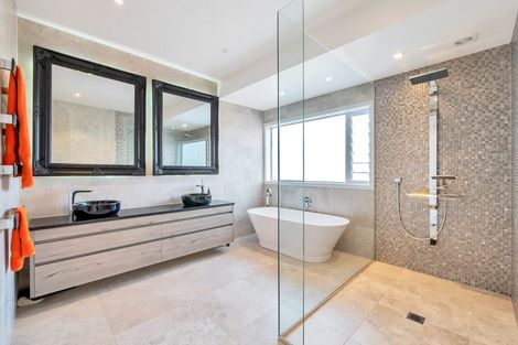 Photo of property in 41 Regina Street, Westmere, Auckland, 1022