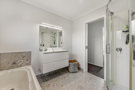 Photo of property in 5a Morrison Crescent, Glenview, Hamilton, 3206