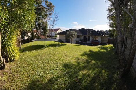 Photo of property in 5 Waimanu Bay Drive, Te Atatu Peninsula, Auckland, 0610