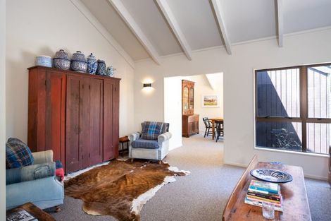 Photo of property in 6 Nilgiri Road, Poraiti, Napier, 4182