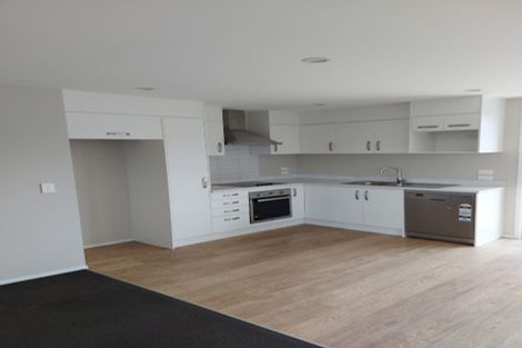 Photo of property in 15 Kahika Grove, Huapai, Kumeu, 0810