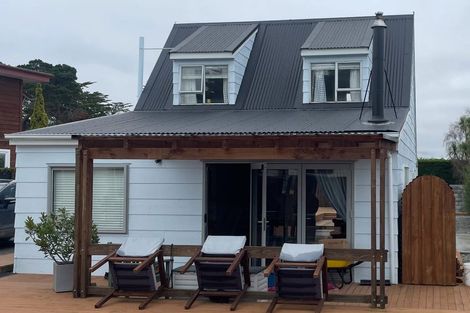 Photo of property in 44 Rotten Row, Waikuku Beach, 7473