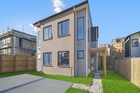 Photo of property in 22b Crestview Rise, Papakura, 2110