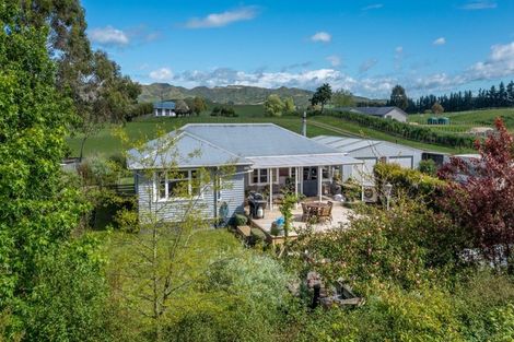 Photo of property in 314 White Road, Waipawa, Otane, 4277